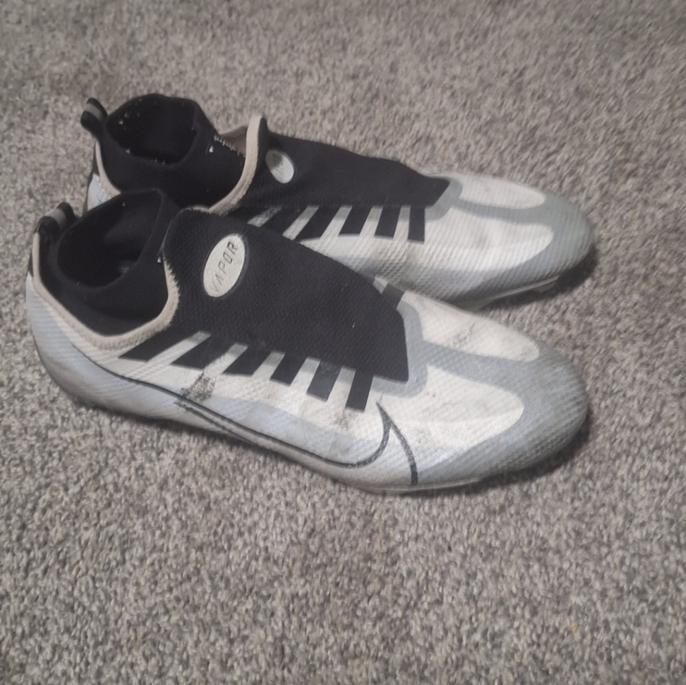 Football cleats
